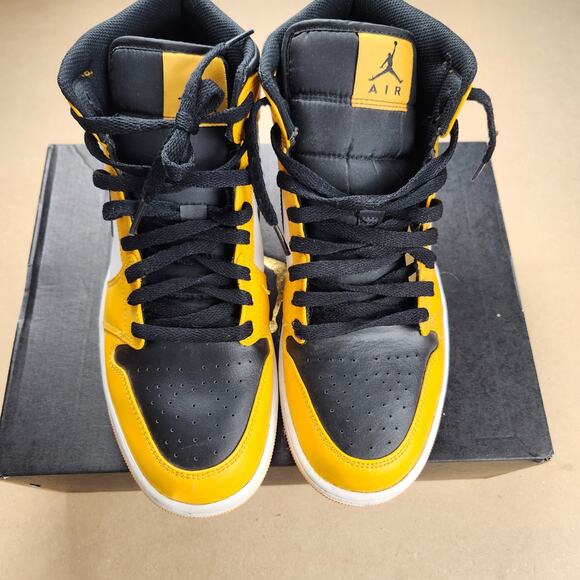 Air Jordan 1 Retro High OG Men's Size 10.5 Taxi Black White 554724-701 2022 - Picture 8 of 10